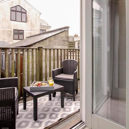 Apartments In The Heart Of Пензанс Екстериор снимка
