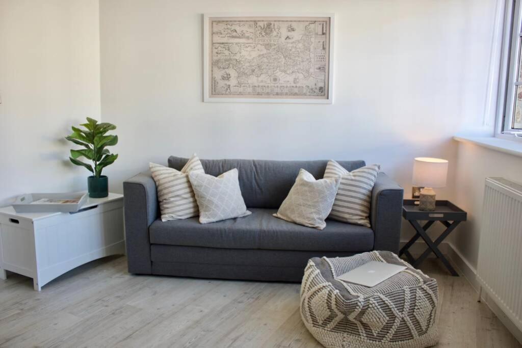 Apartments In The Heart Of Пензанс Екстериор снимка