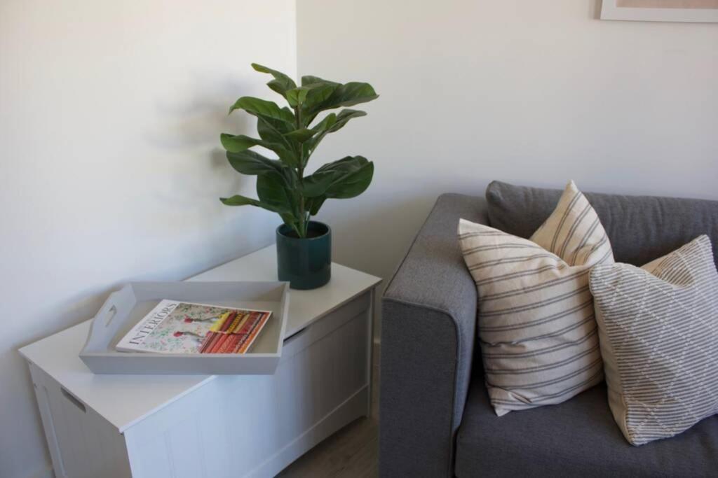 Apartments In The Heart Of Пензанс Екстериор снимка