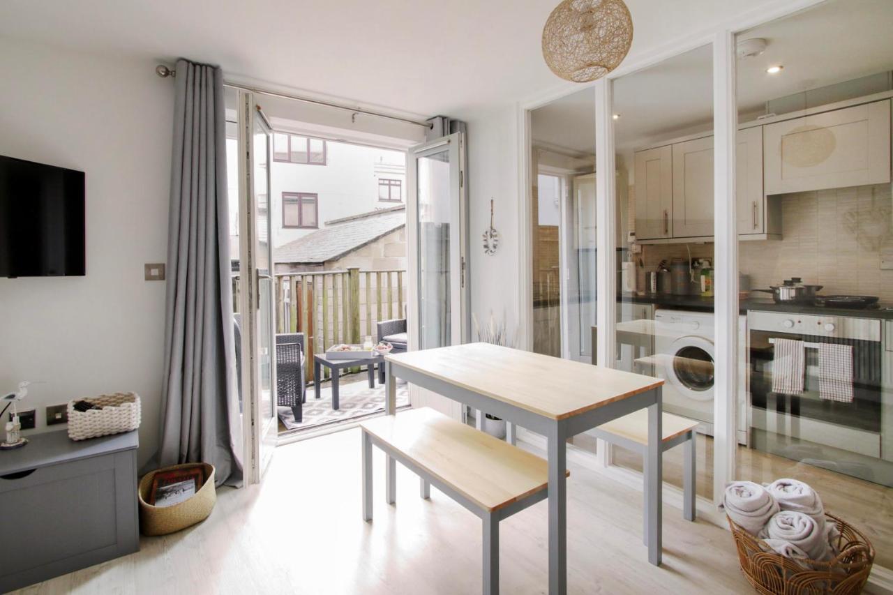 Apartments In The Heart Of Пензанс Екстериор снимка